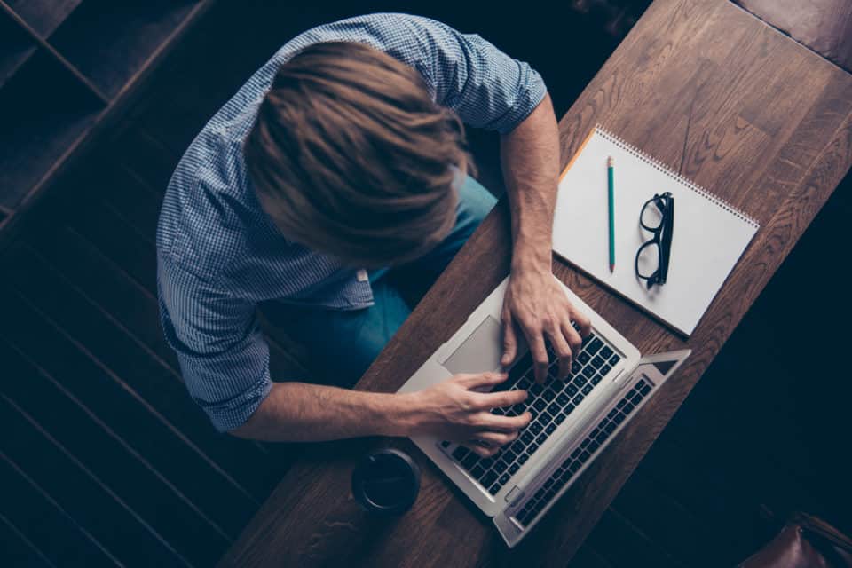 Le télétravail : enjeux et pratiques