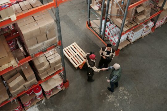 Organisation du travail dans une entreprise logisitique